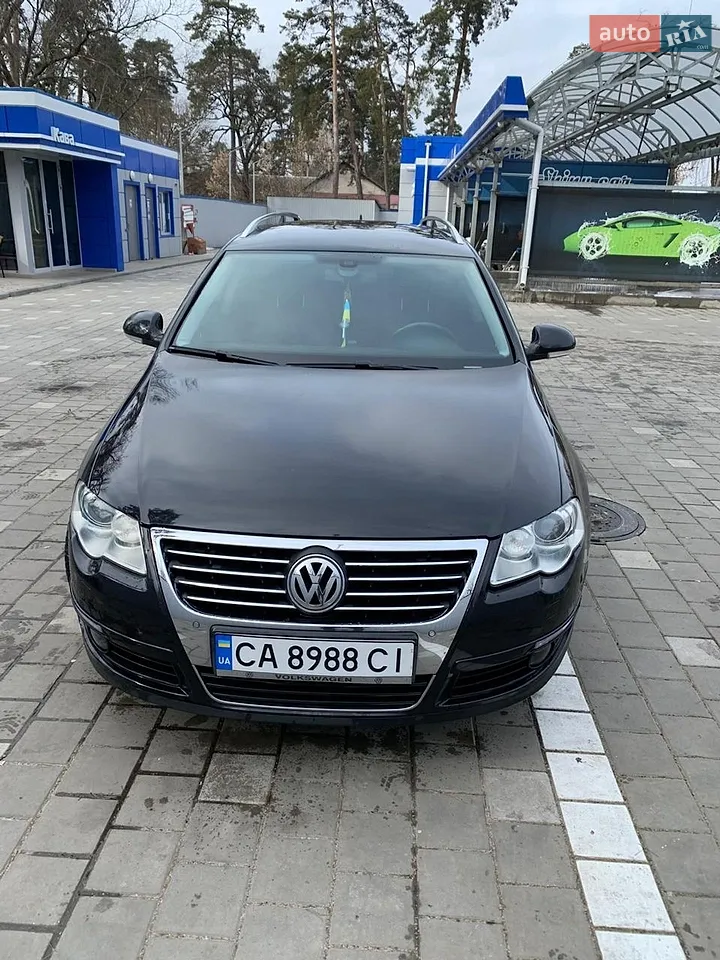 2010 Volkswagen Passat - мініатюра 8