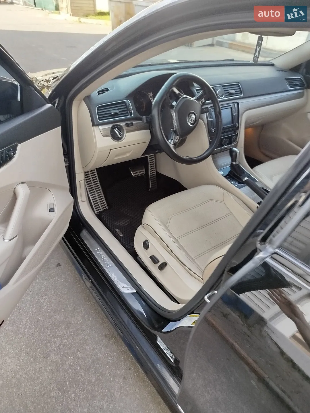 2015 Volkswagen Passat - мініатюра 16