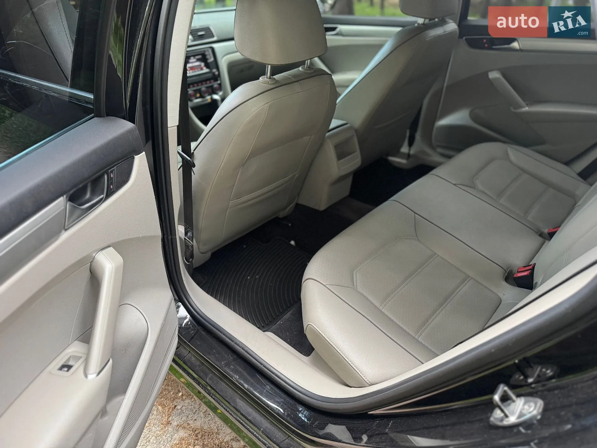 2016 Volkswagen Passat - мініатюра 18