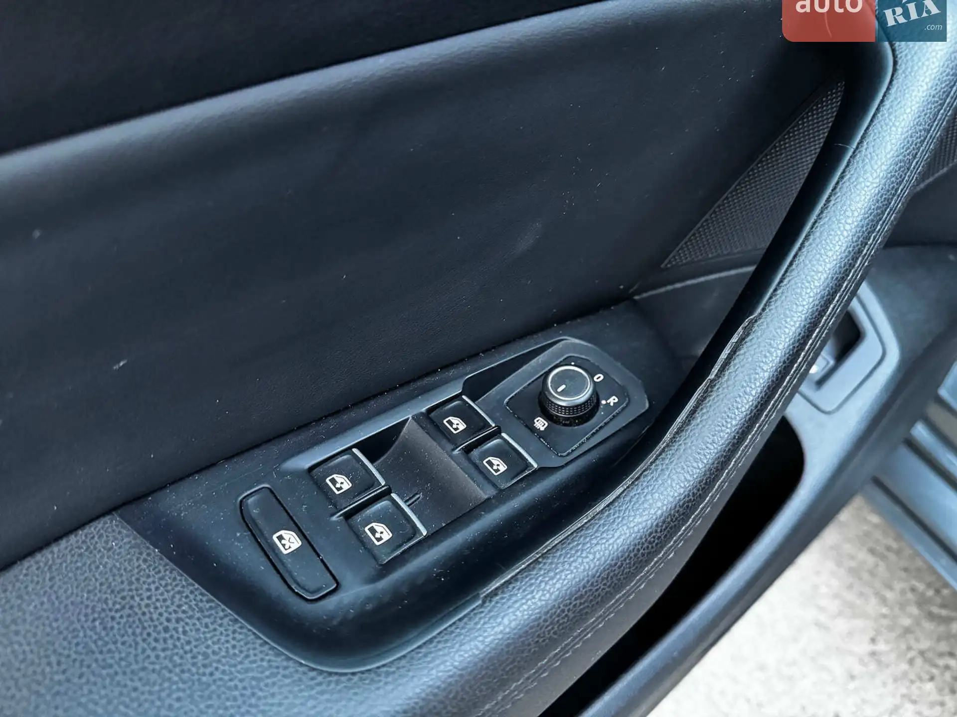 2015 Volkswagen Passat - мініатюра 13