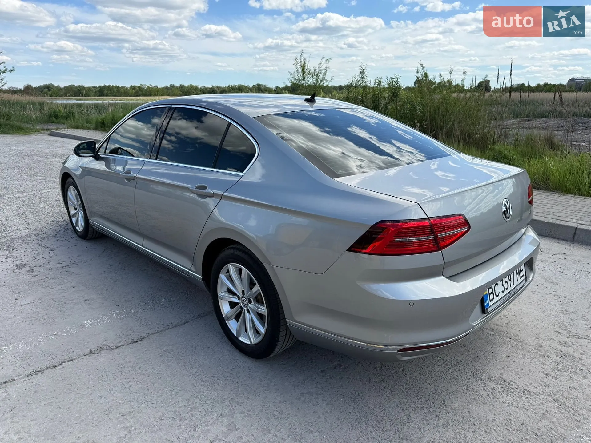 2015 Volkswagen Passat - мініатюра 9