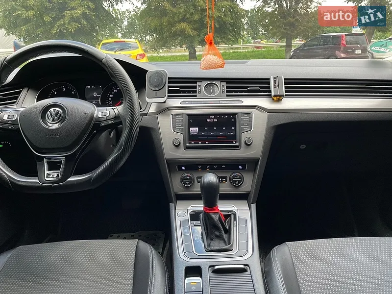 Volkswagen Passat 2014 VIN WVWZZZ3CZFE419834 фото оголошення 19 з 60