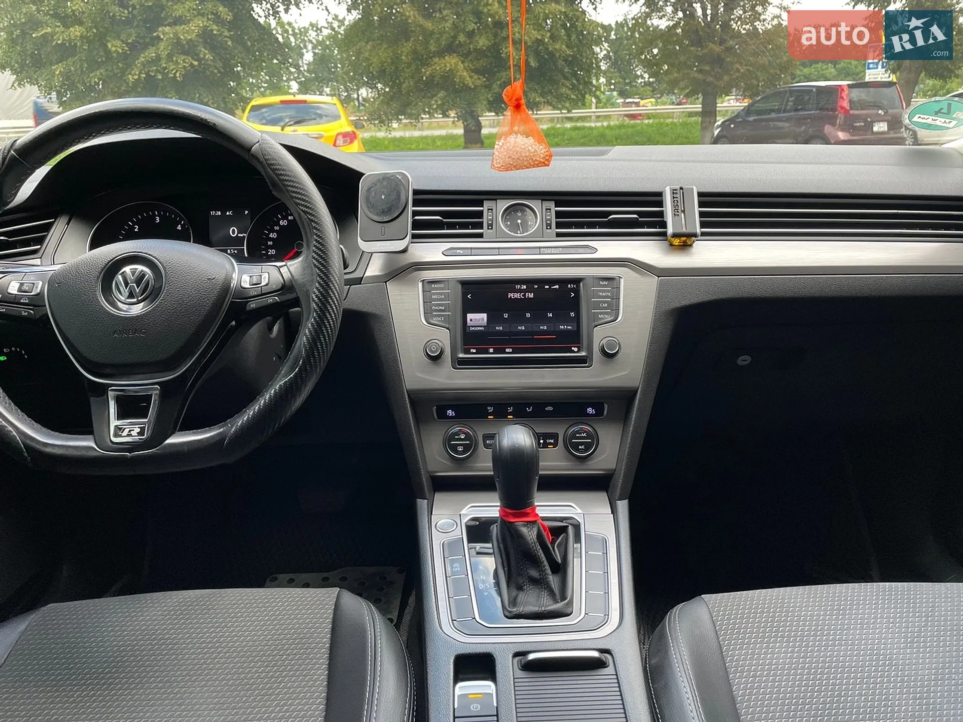 2014 Volkswagen Passat - мініатюра 19