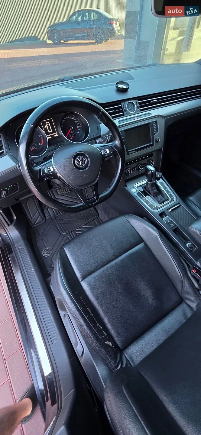 2015 Volkswagen Passat - мініатюра 45