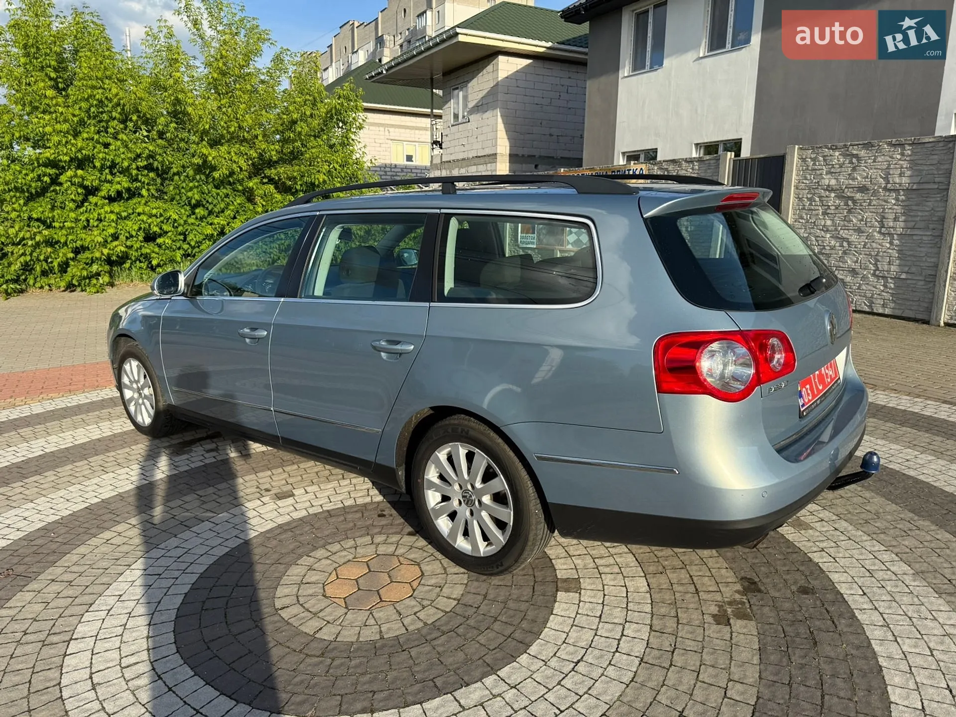 2010 Volkswagen Passat - мініатюра 3