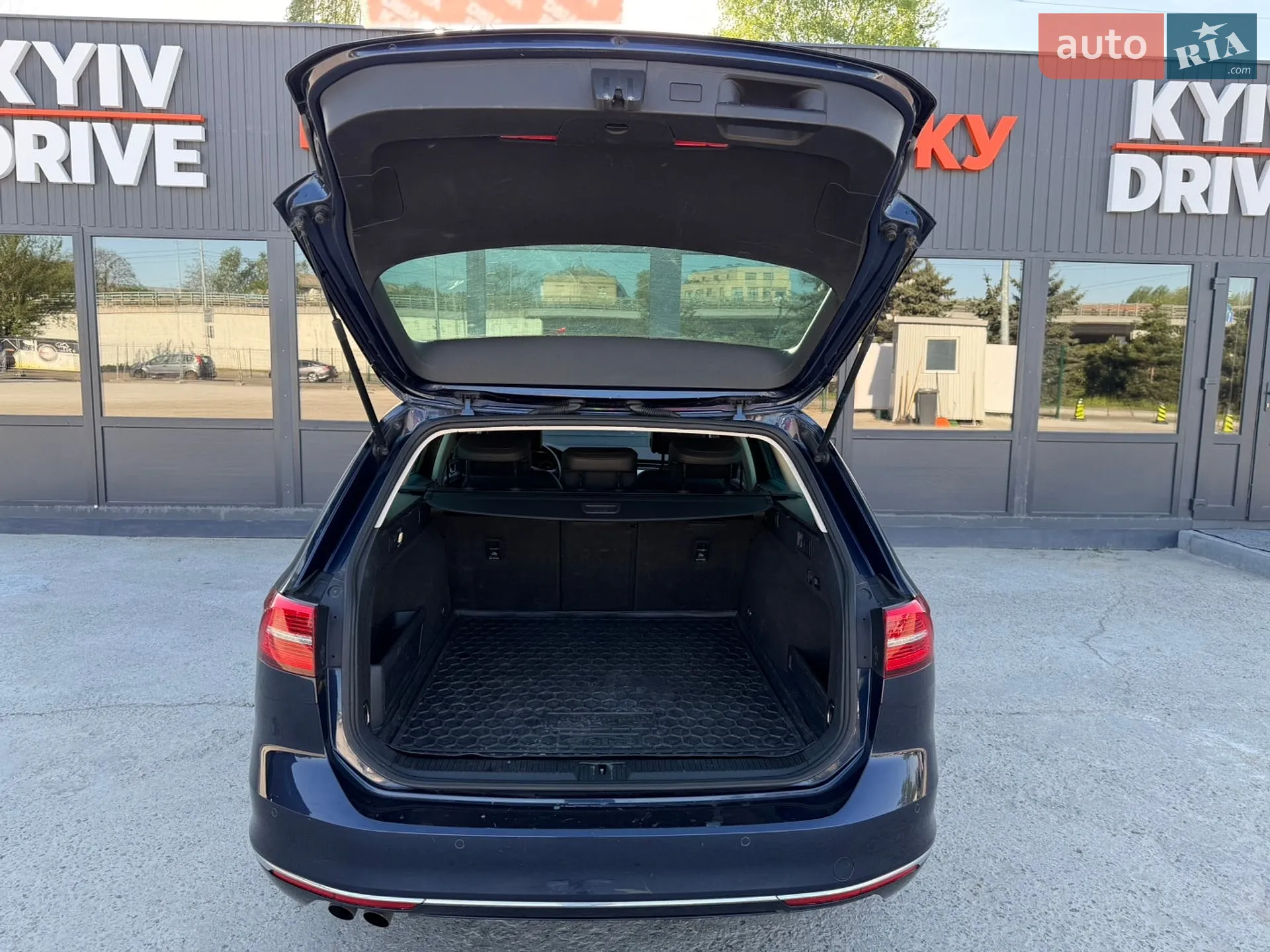 2015 Volkswagen Passat - мініатюра 12