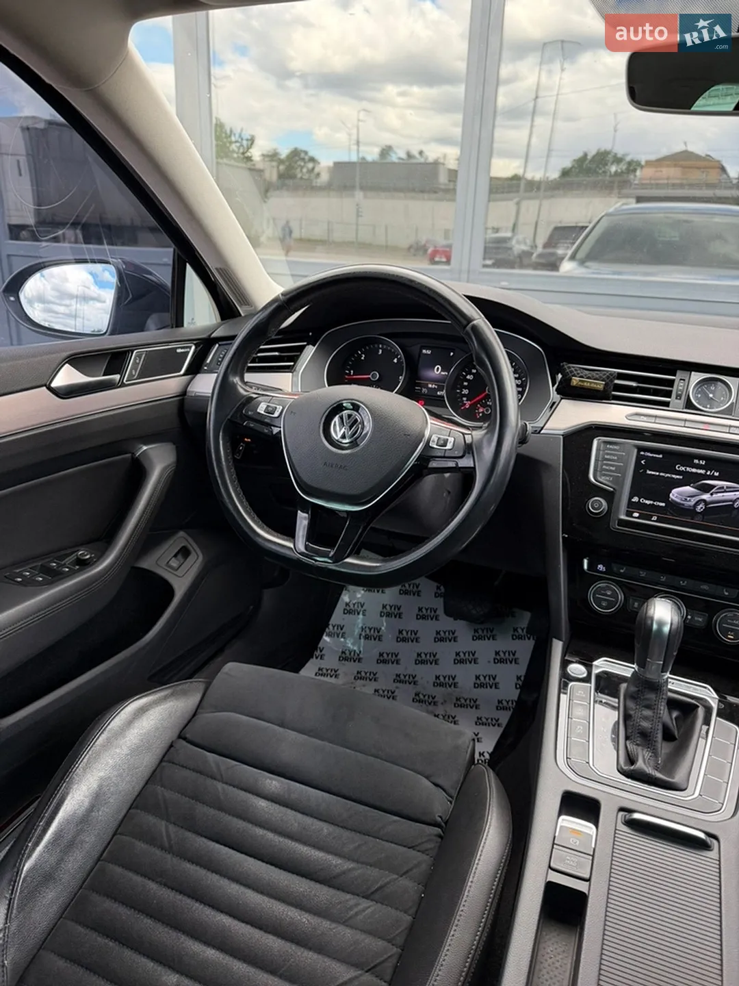 2015 Volkswagen Passat - мініатюра 33