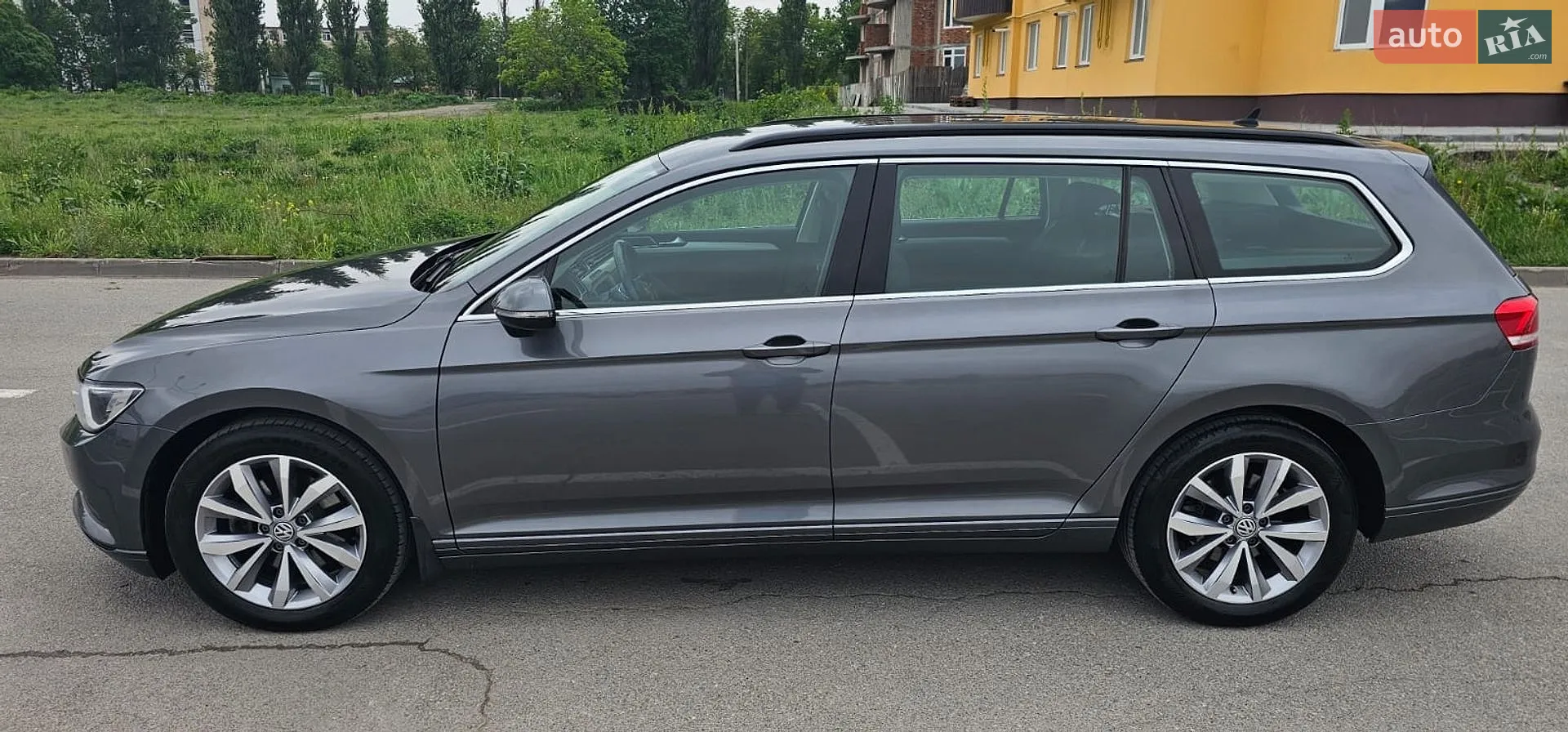 2017 Volkswagen Passat - мініатюра 10