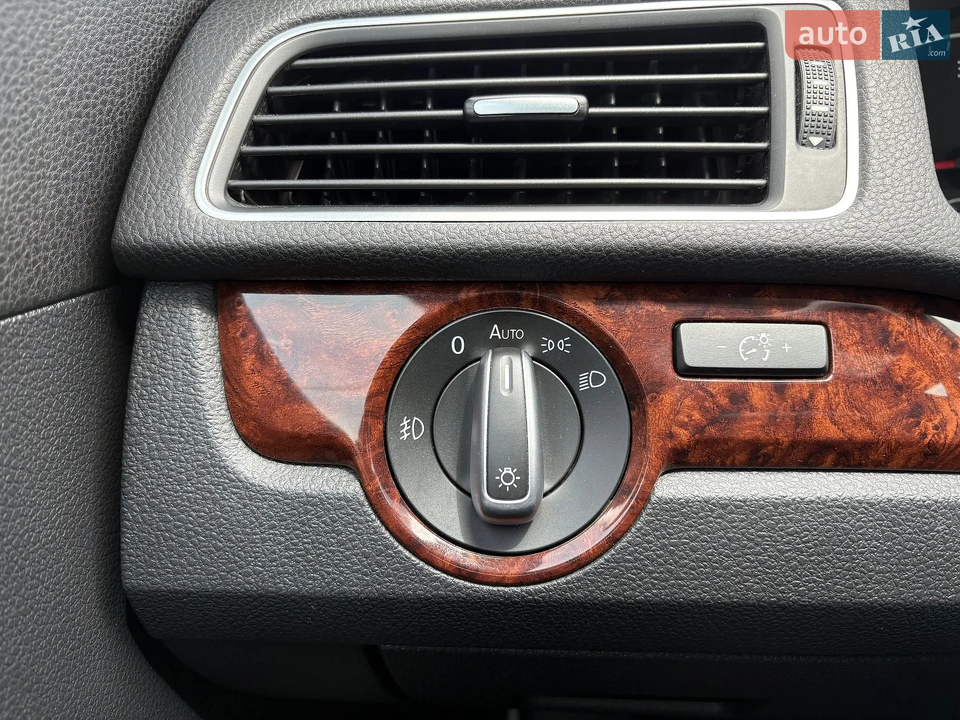 2012 Volkswagen Passat - мініатюра 24