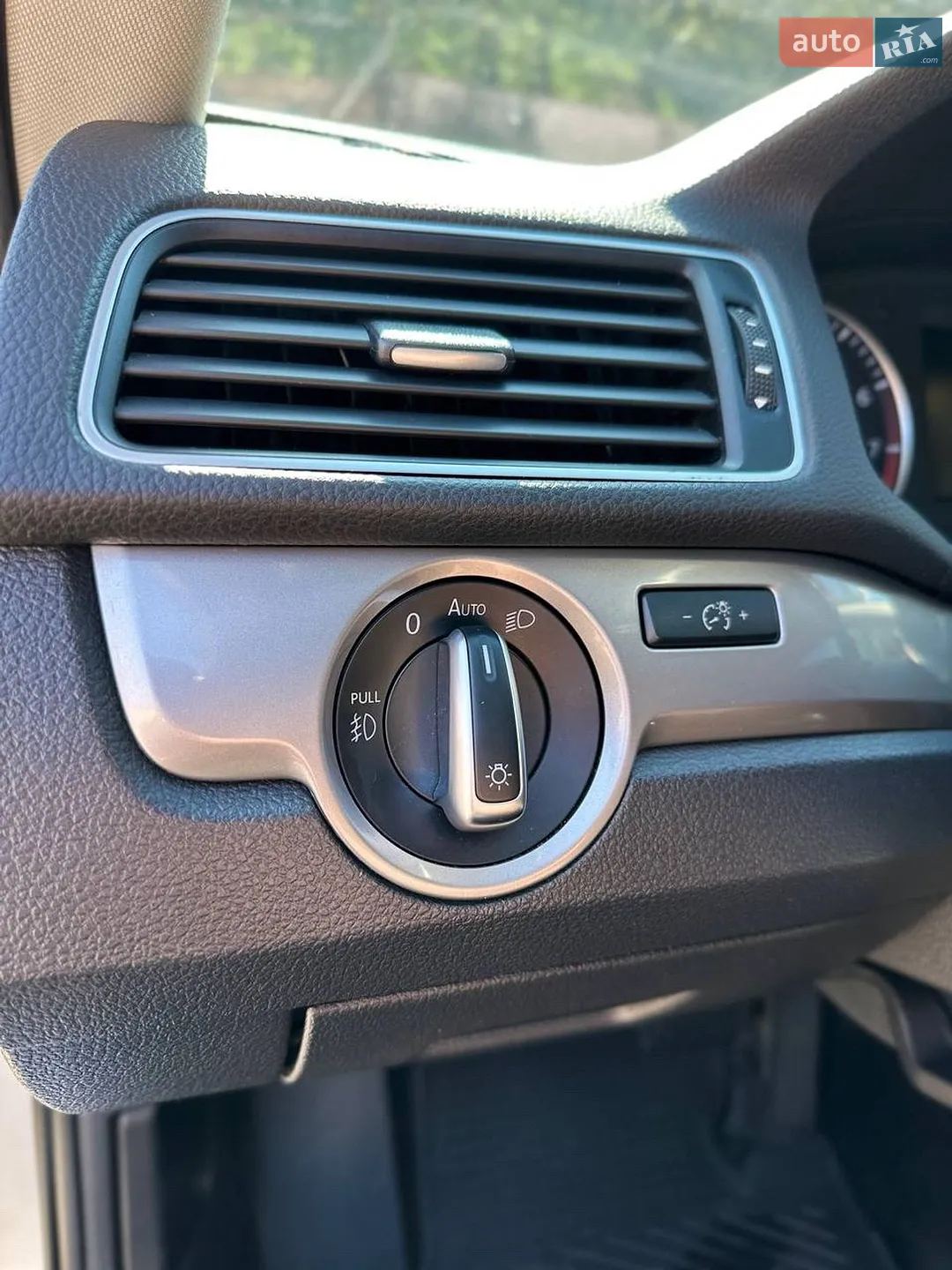 2015 Volkswagen Passat - мініатюра 24