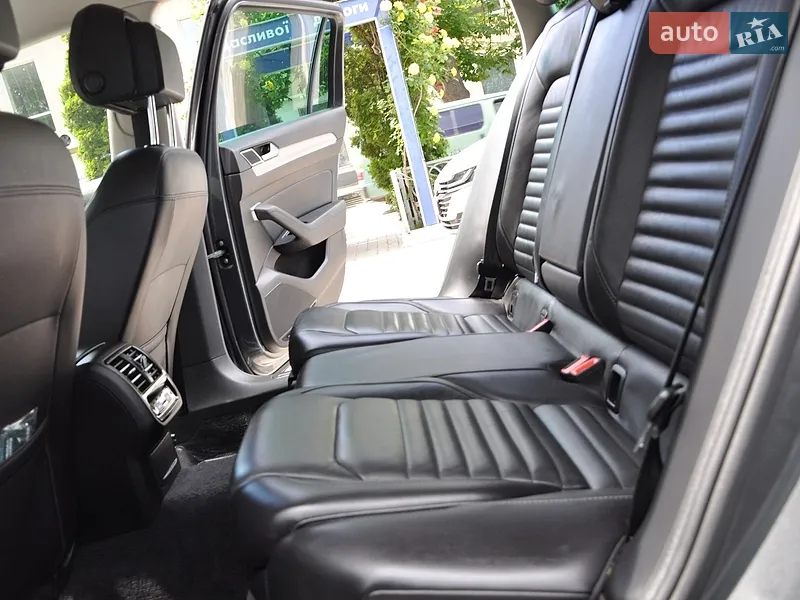 Volkswagen Passat 2016 VIN WVWZZZ3CZHE022795 фото оголошення 16 з 84