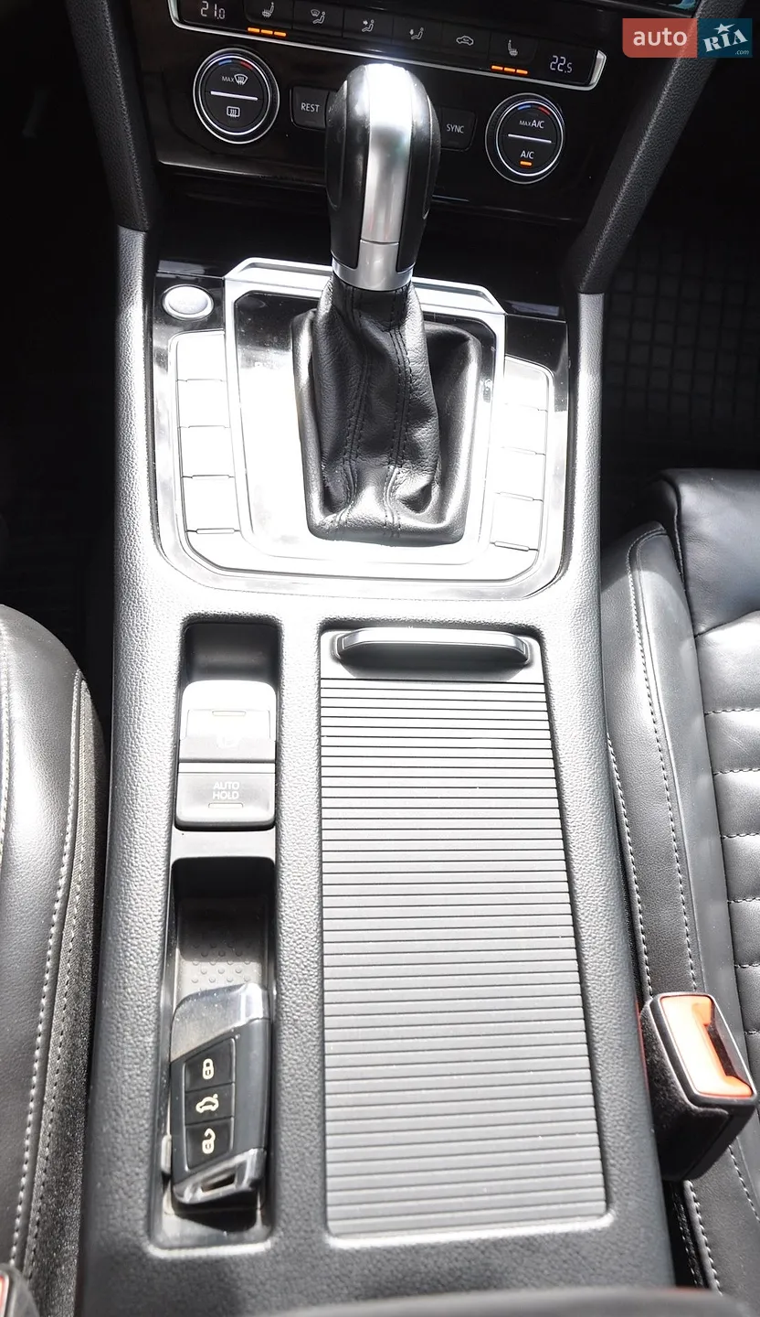 2016 Volkswagen Passat - мініатюра 45
