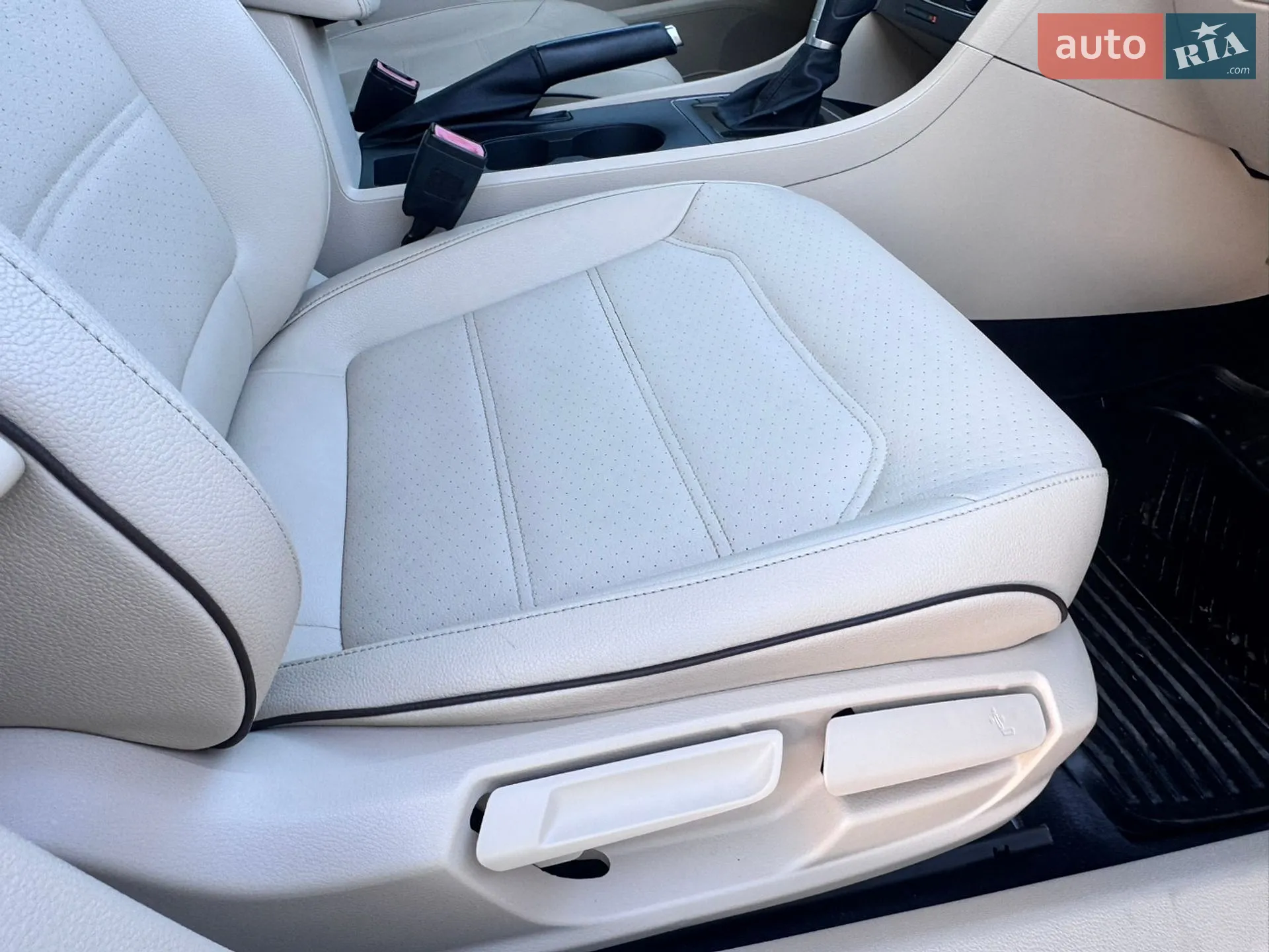 2016 Volkswagen Passat - мініатюра 18