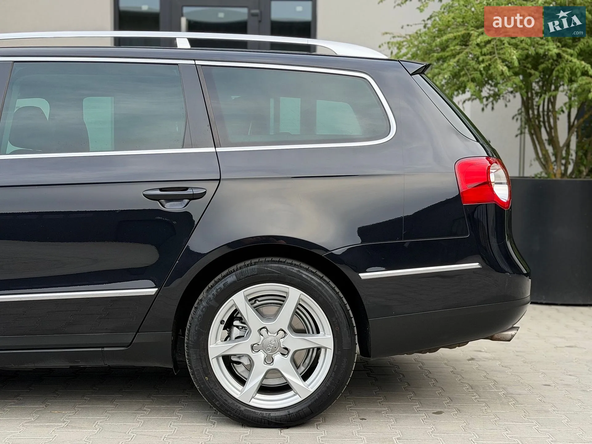 2010 Volkswagen Passat - мініатюра 45