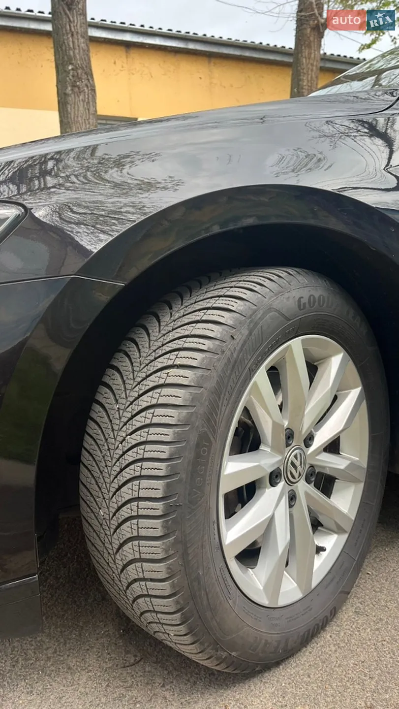 2015 Volkswagen Passat - мініатюра 19