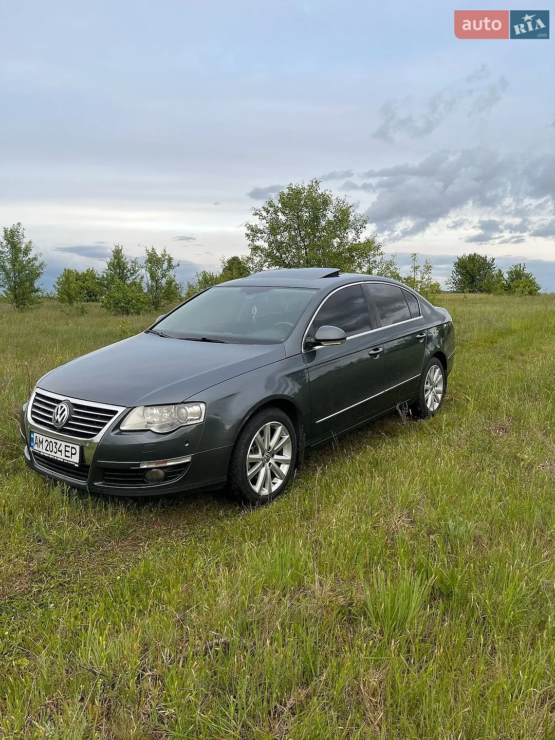 2010 Volkswagen Passat - мініатюра 5