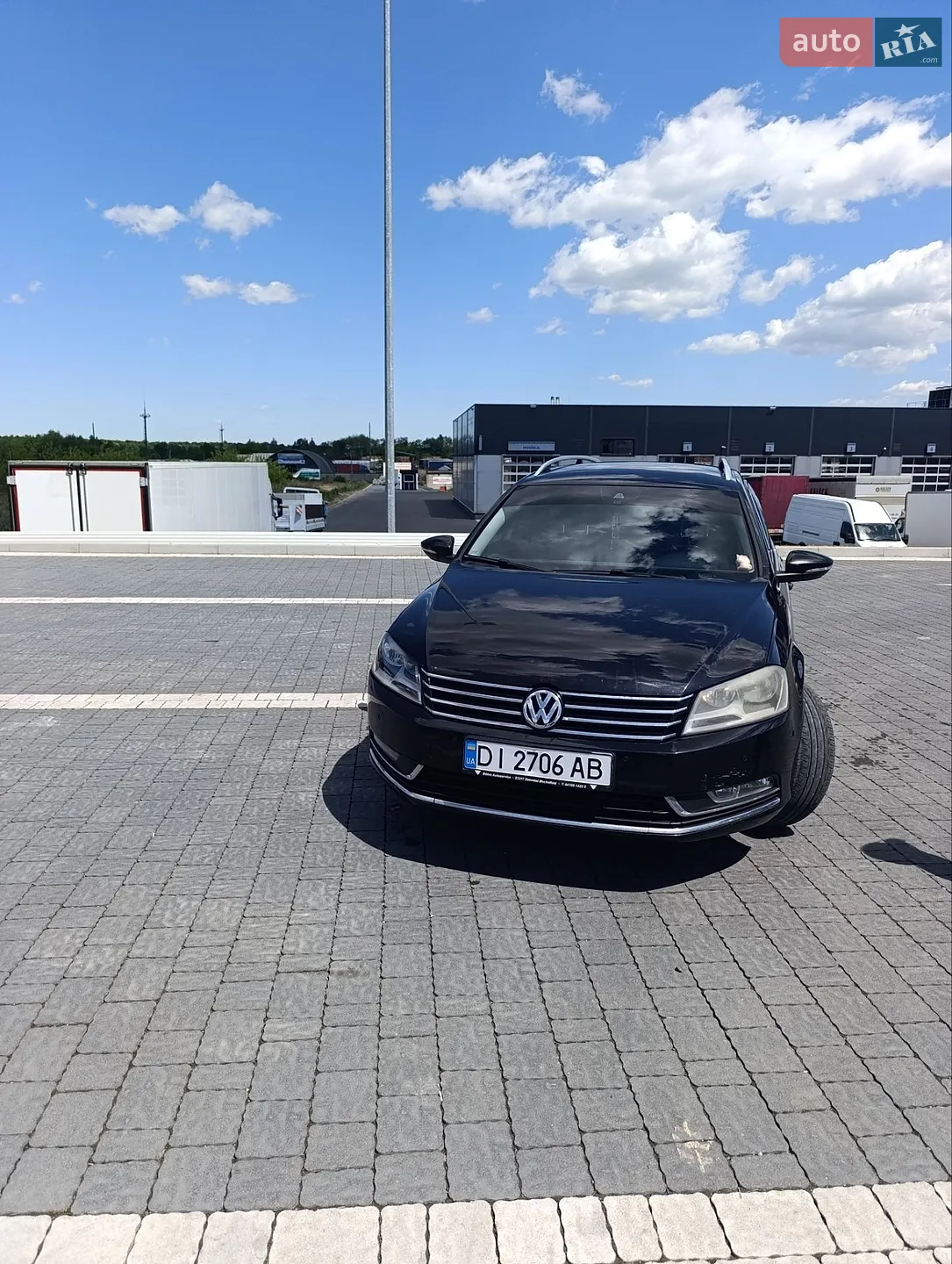2011 Volkswagen Passat - фото 1