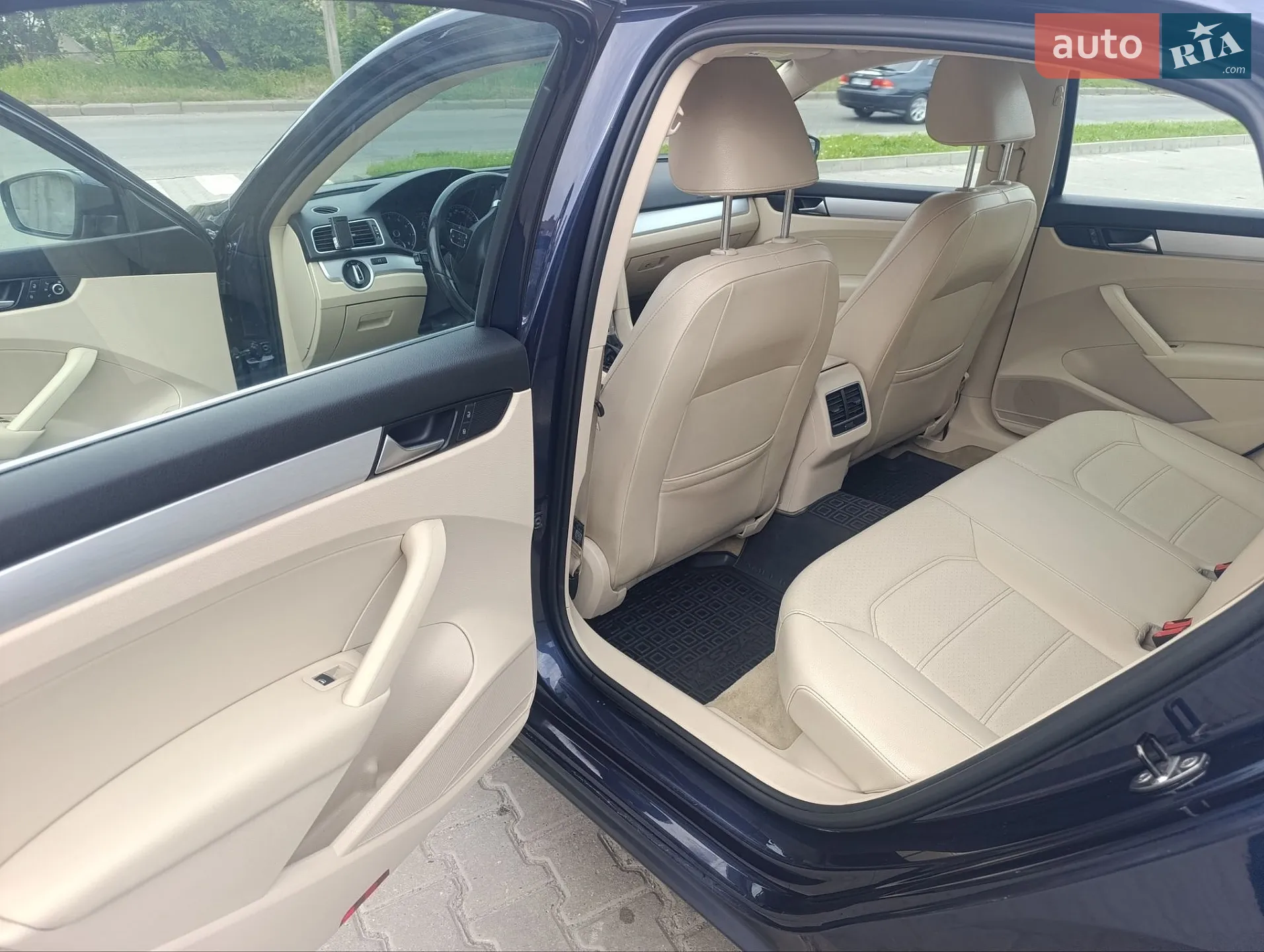 2013 Volkswagen Passat - мініатюра 32