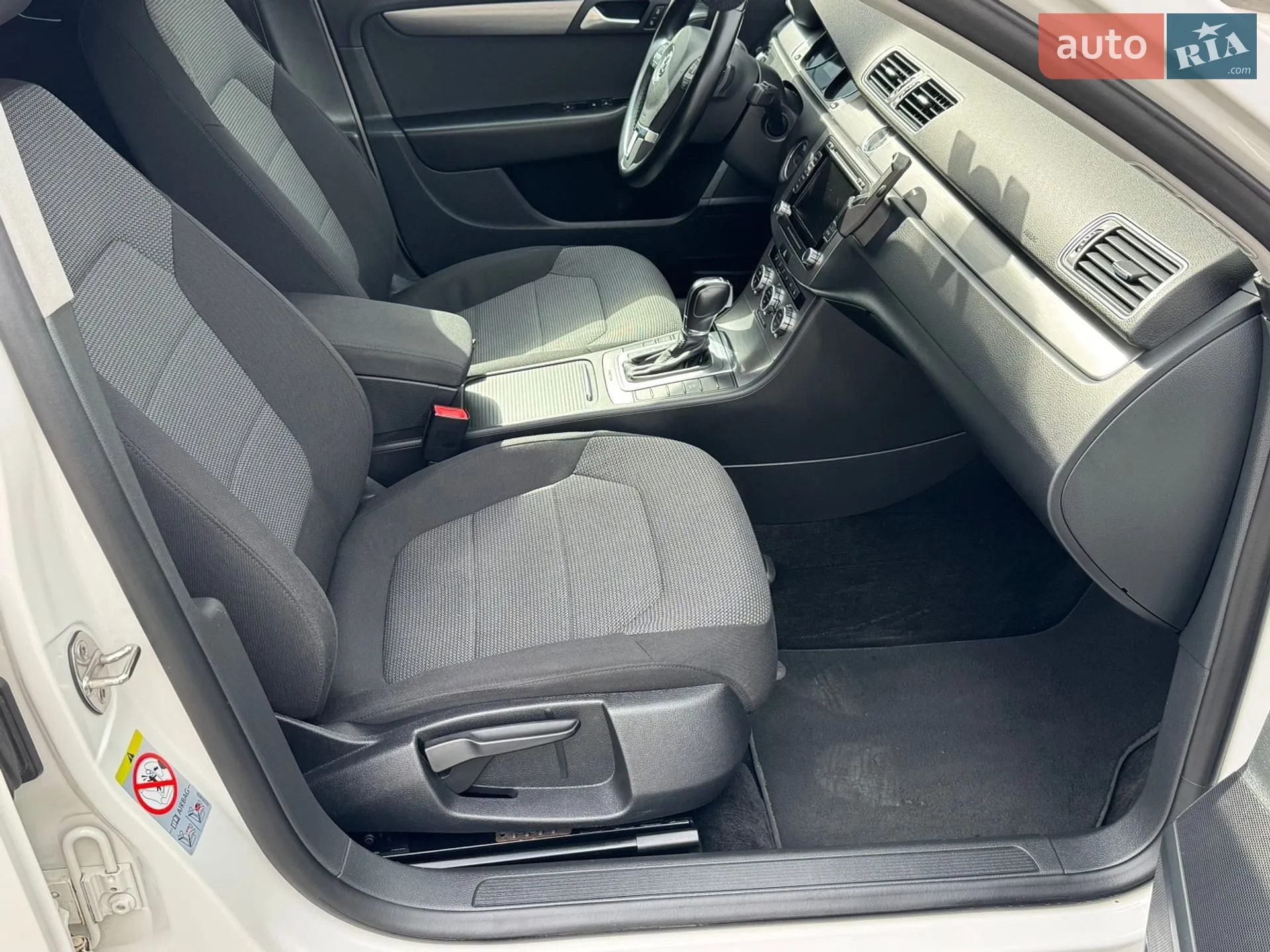 2014 Volkswagen Passat - мініатюра 23