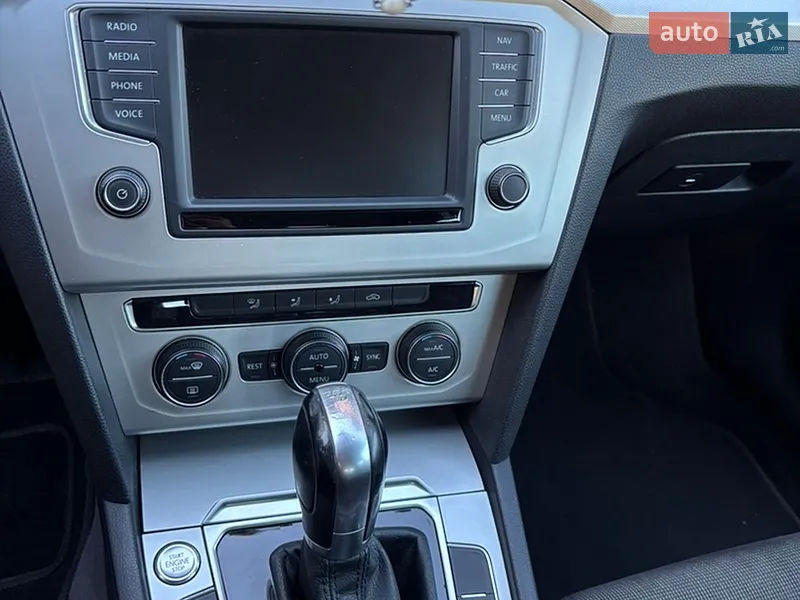 Volkswagen Passat 2016 VIN WVWZZZ3CZGE151511 фото оголошення 12 з 54