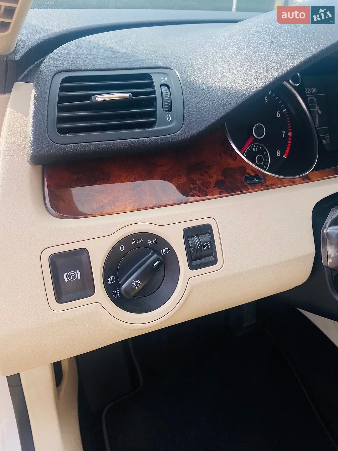 2010 Volkswagen Passat - мініатюра 20