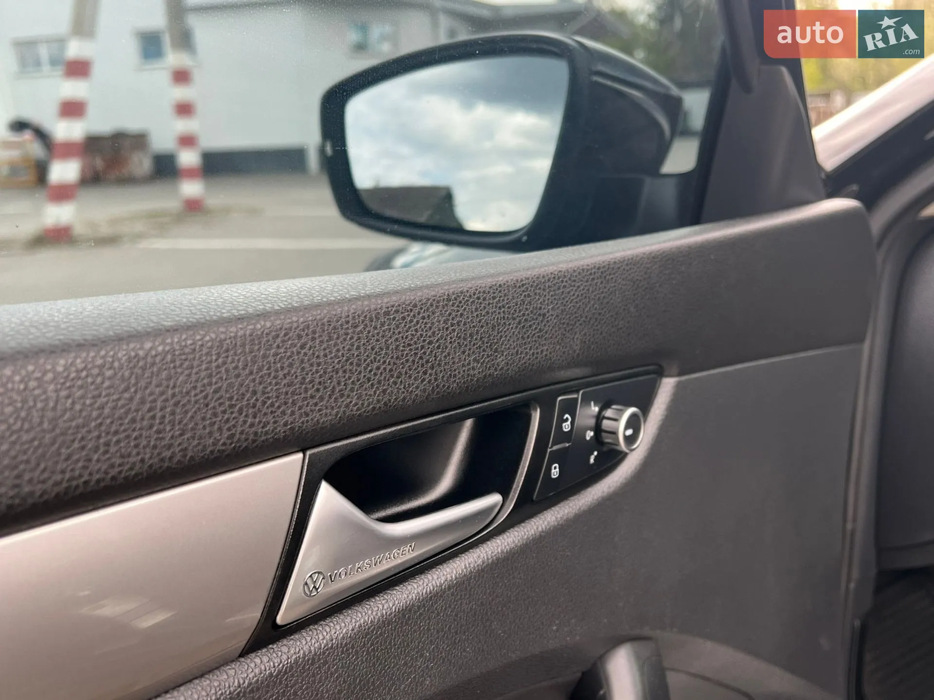 2015 Volkswagen Passat - мініатюра 26