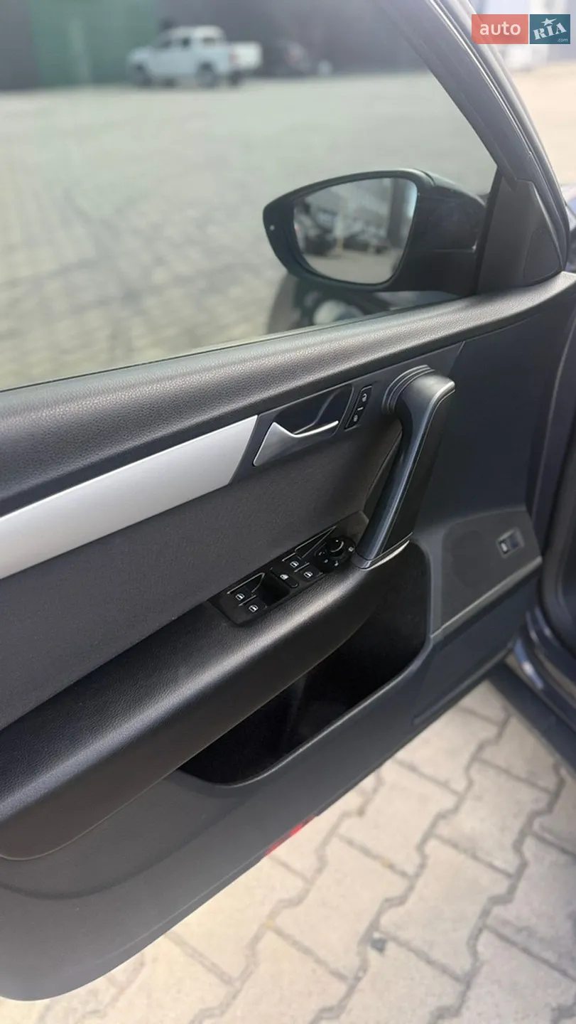 2012 Volkswagen Passat - мініатюра 25