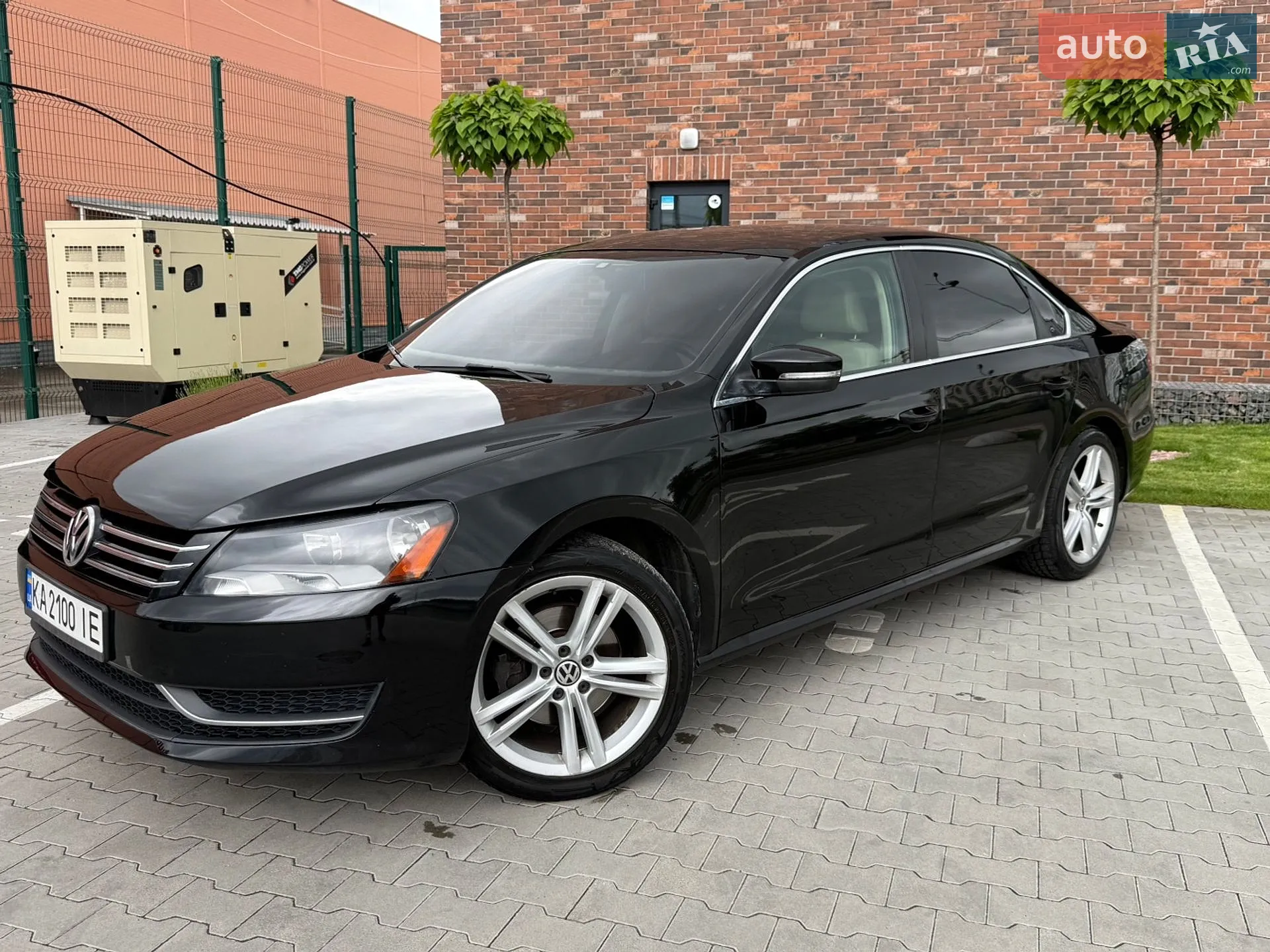 2013 Volkswagen Passat - мініатюра 2