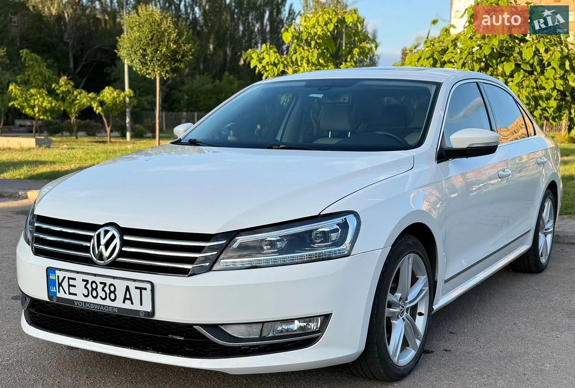 2015 Volkswagen Passat - фото 1