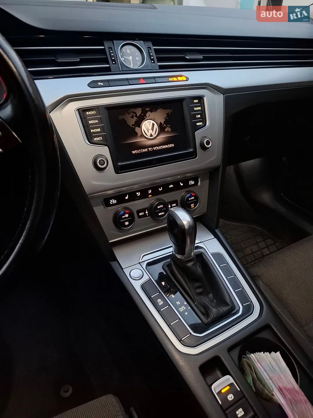 2015 Volkswagen Passat - мініатюра 9