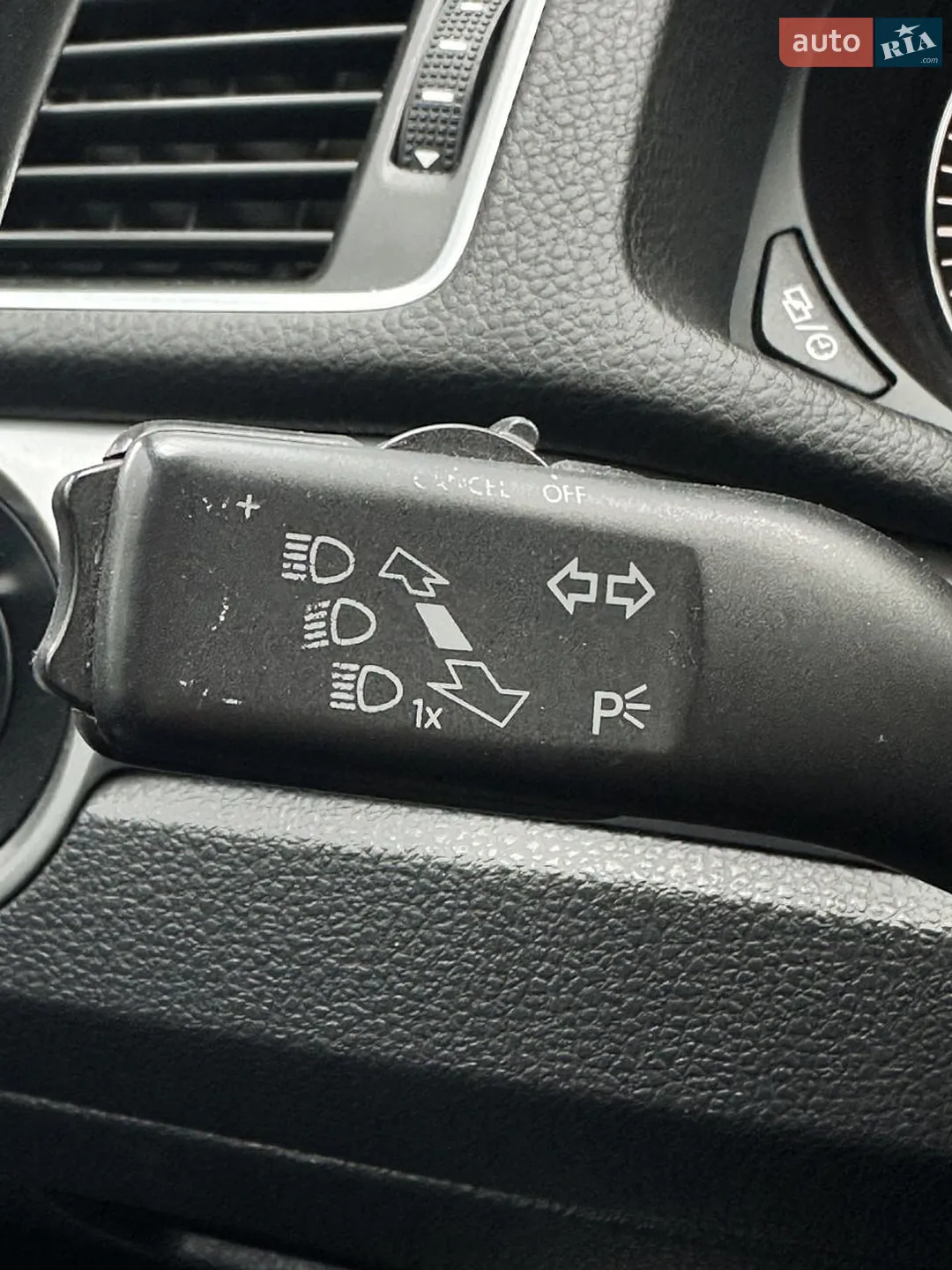 2014 Volkswagen Passat - мініатюра 32