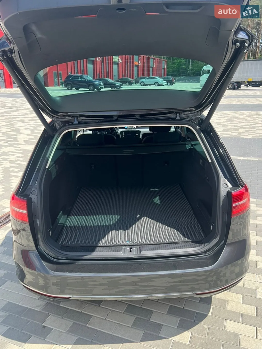 2019 Volkswagen Passat - мініатюра 18