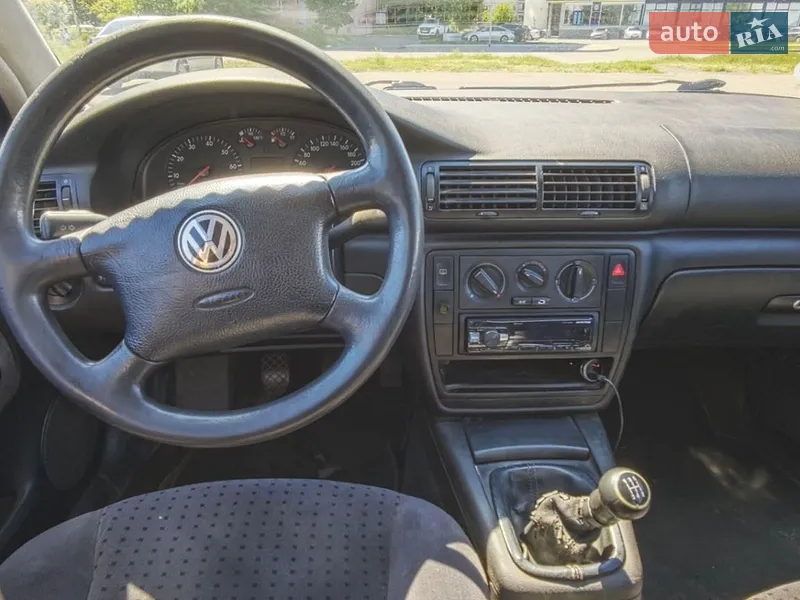 Volkswagen Passat 1998 VIN WVWZZZ3BZXE160498 фото оголошення 10 з 51
