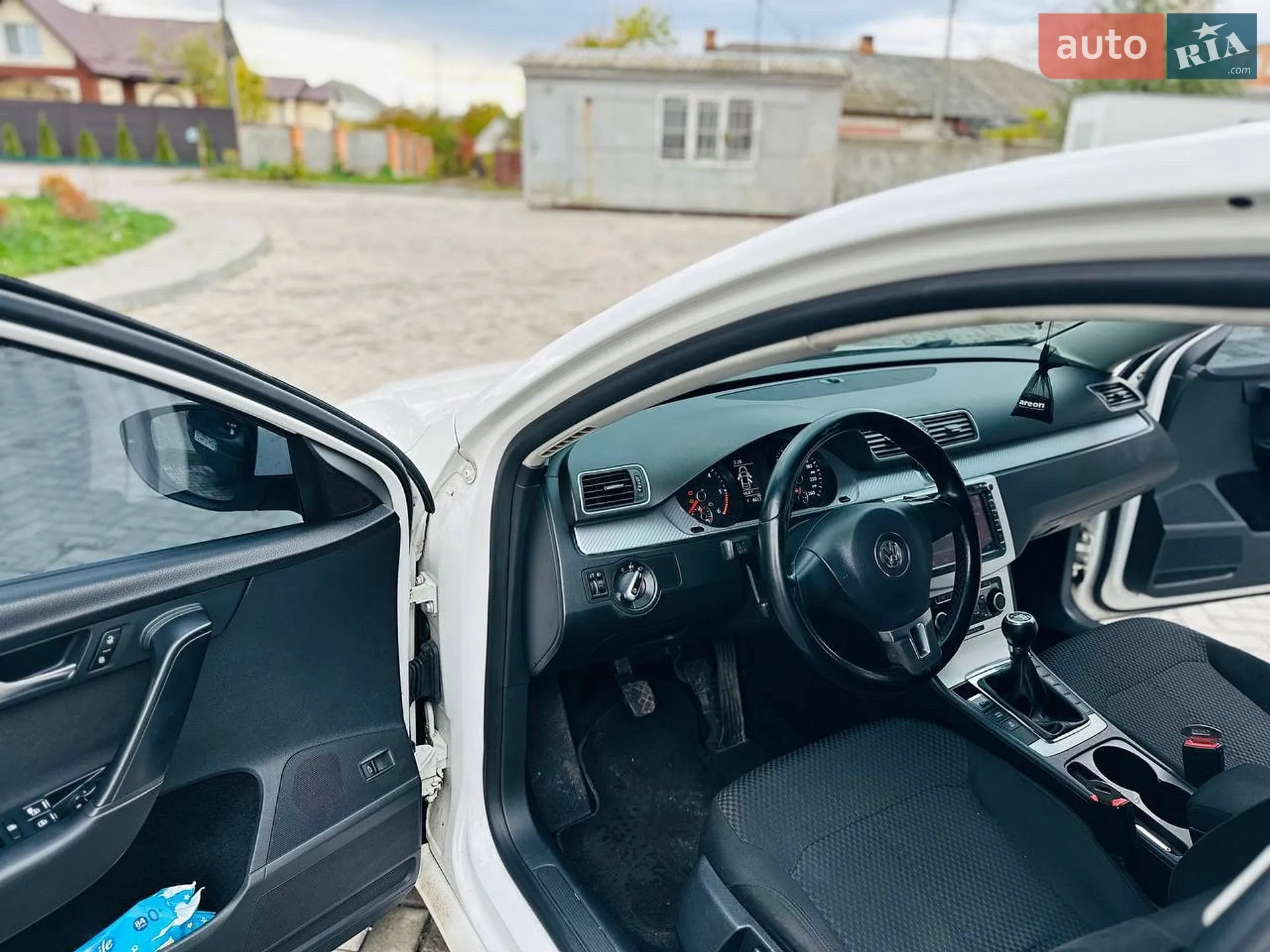 2011 Volkswagen Passat - мініатюра 9