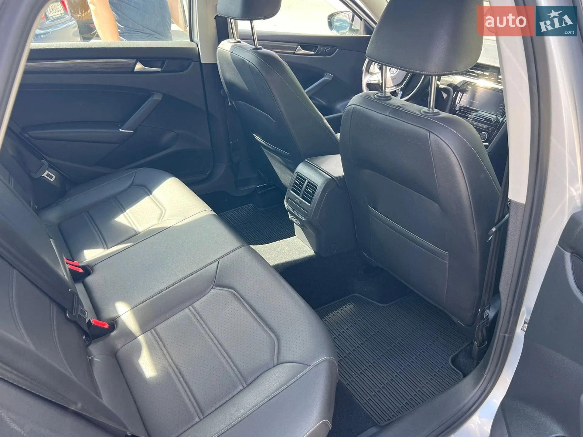 2019 Volkswagen Passat - мініатюра 20