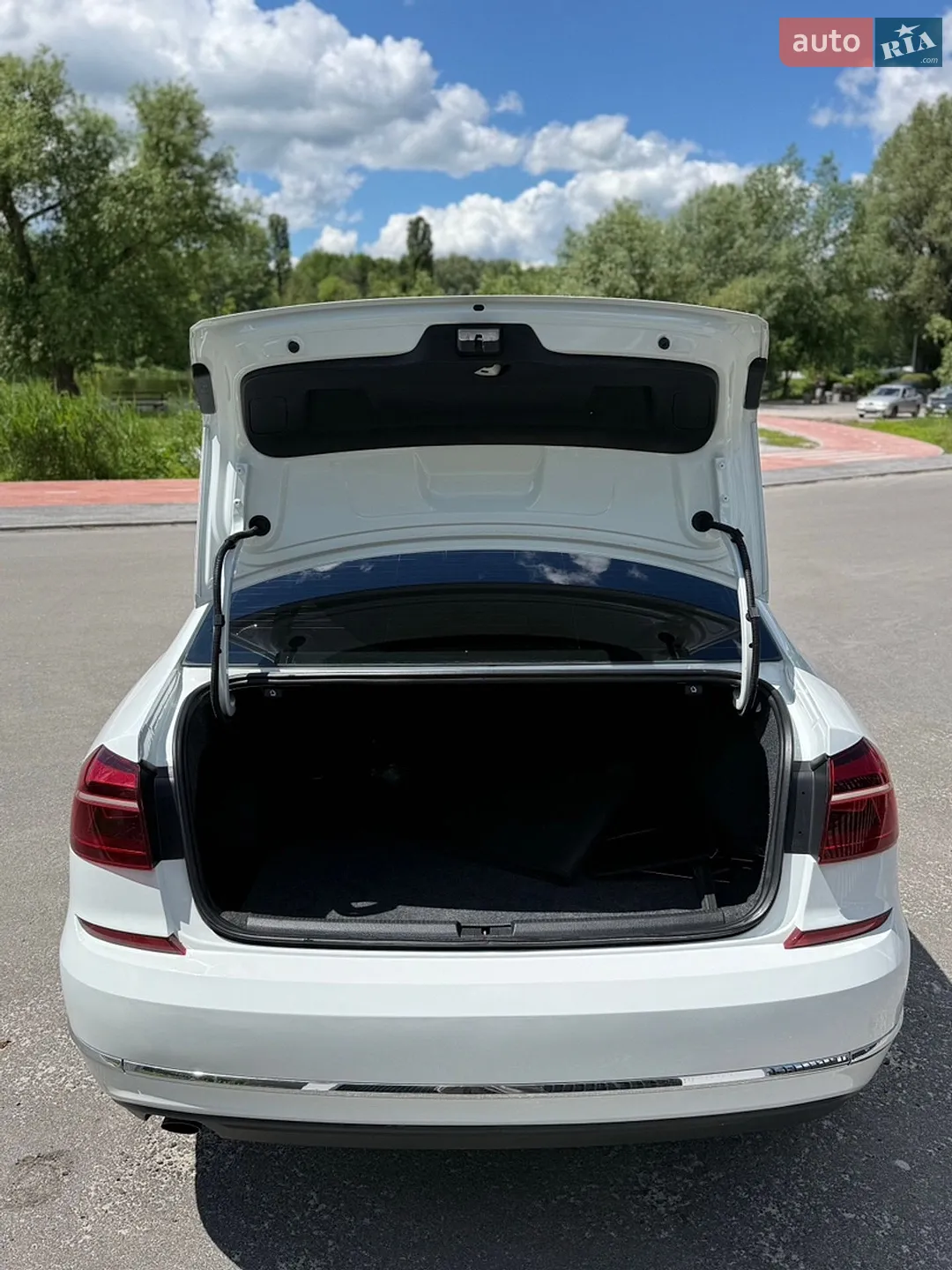 2018 Volkswagen Passat - мініатюра 20