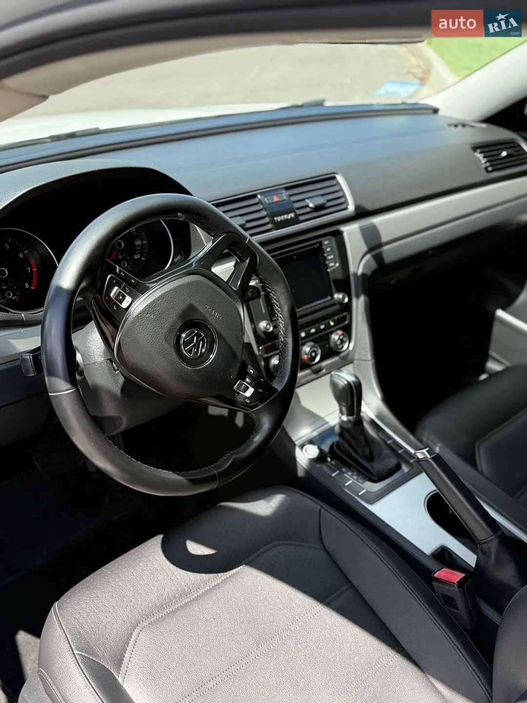 2018 Volkswagen Passat - мініатюра 30