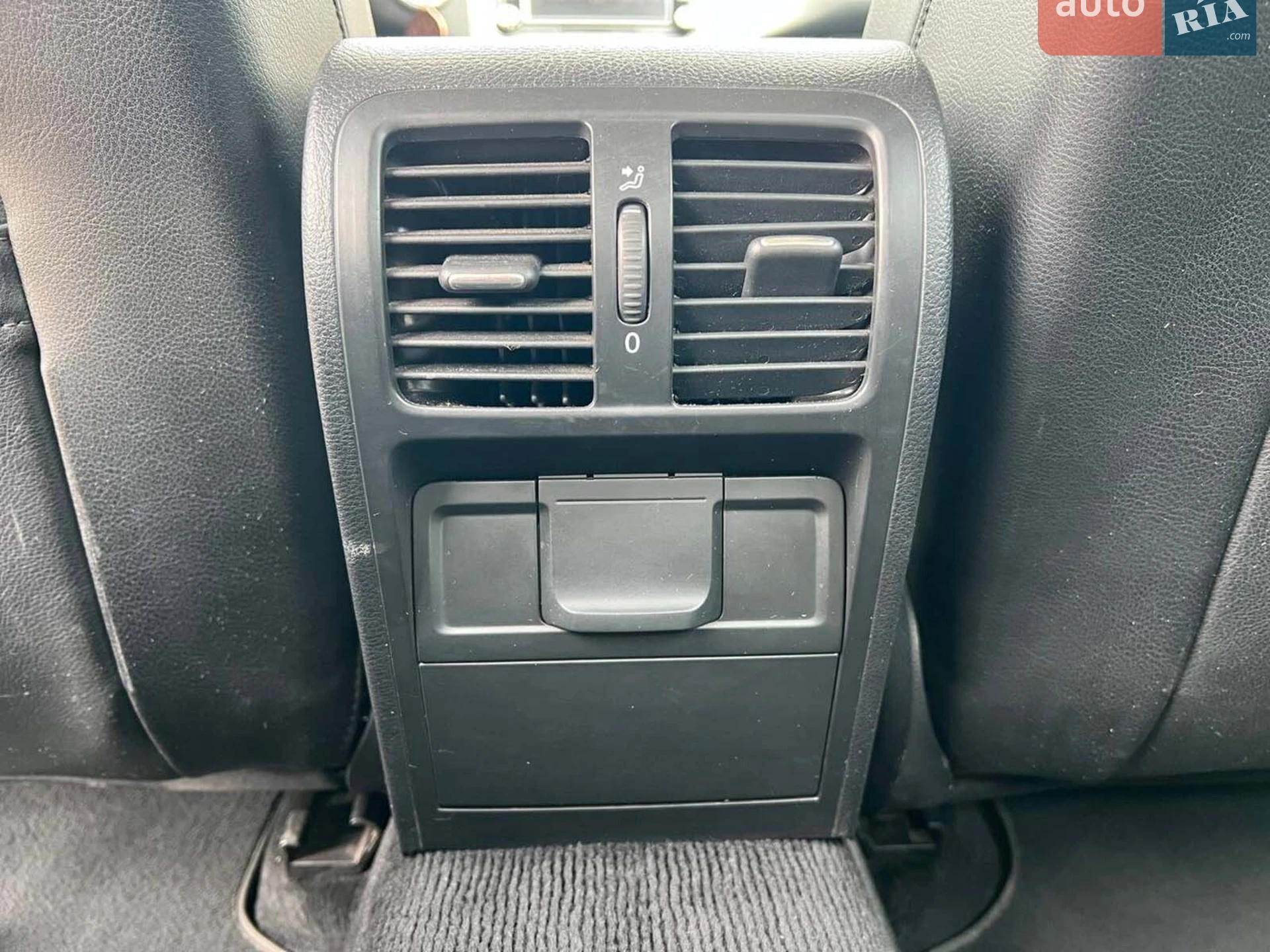 2010 Volkswagen Passat - мініатюра 42