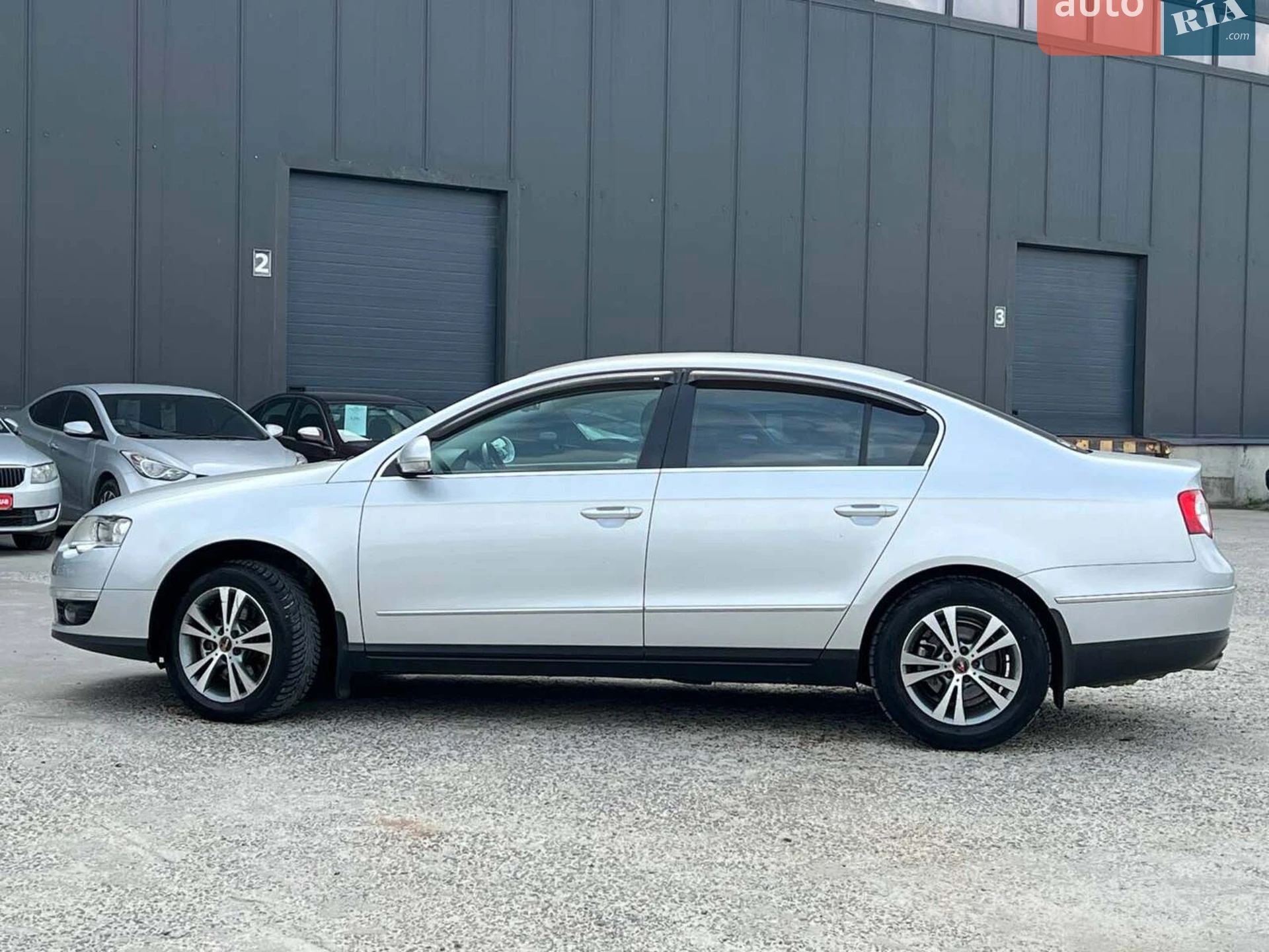 2010 Volkswagen Passat - мініатюра 4