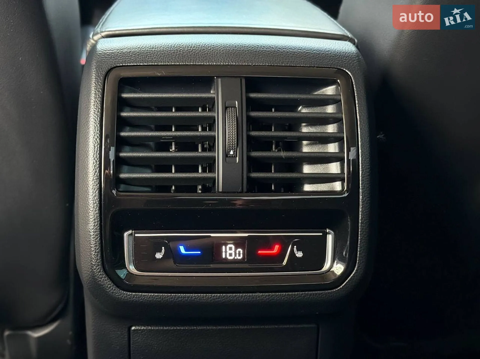 2021 Volkswagen Passat - мініатюра 36