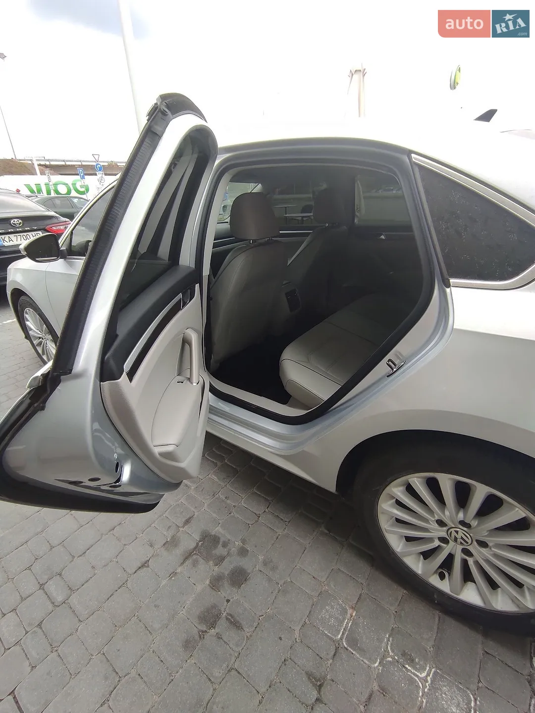 2017 Volkswagen Passat - мініатюра 12