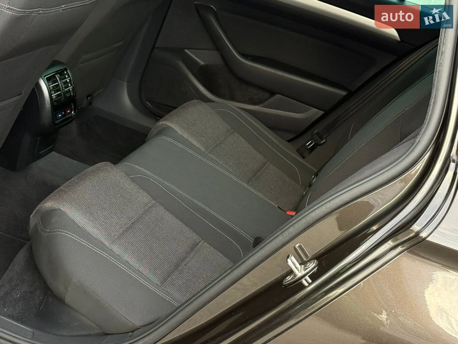 2019 Volkswagen Passat - мініатюра 50
