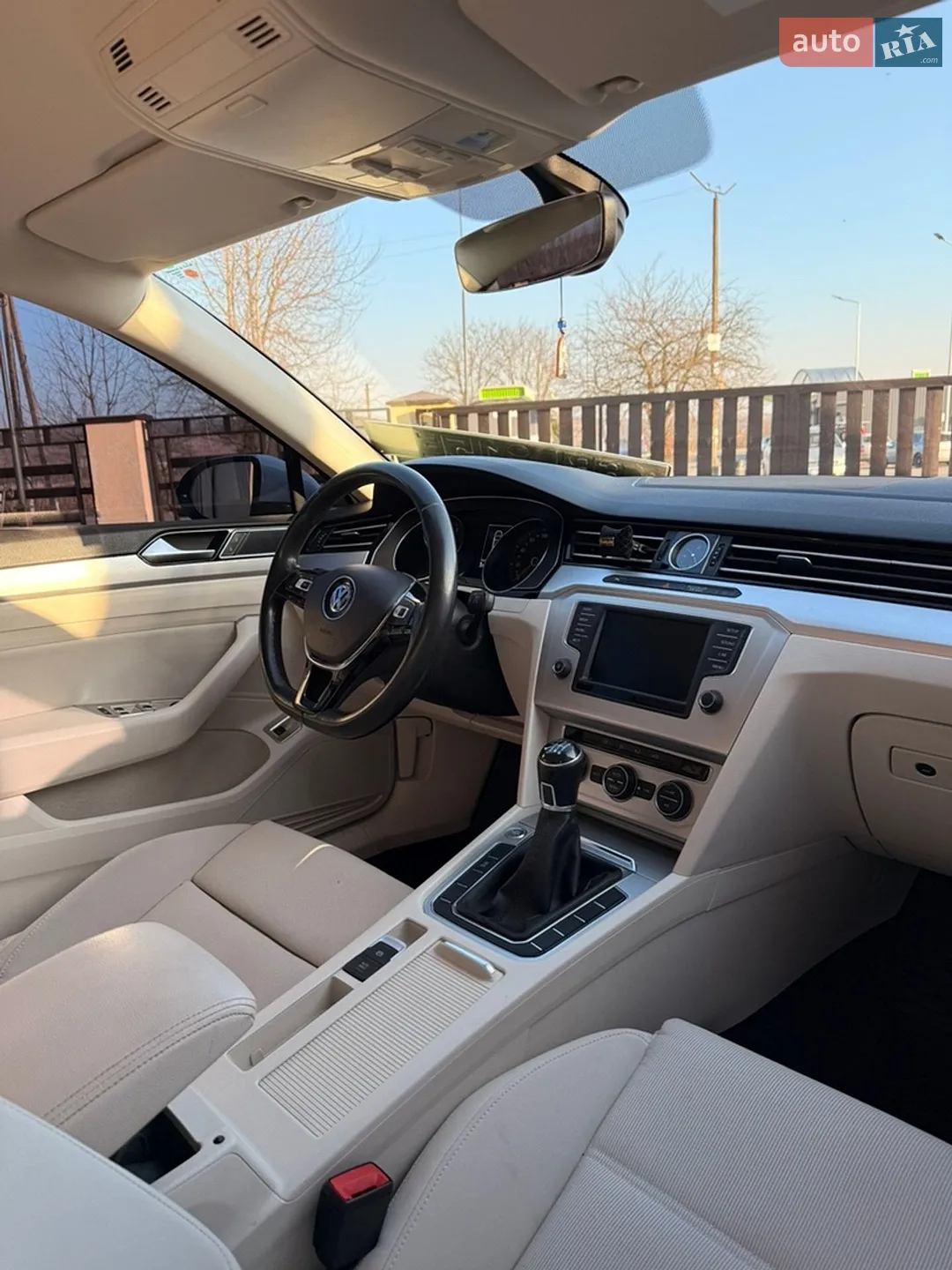 2016 Volkswagen Passat - мініатюра 25