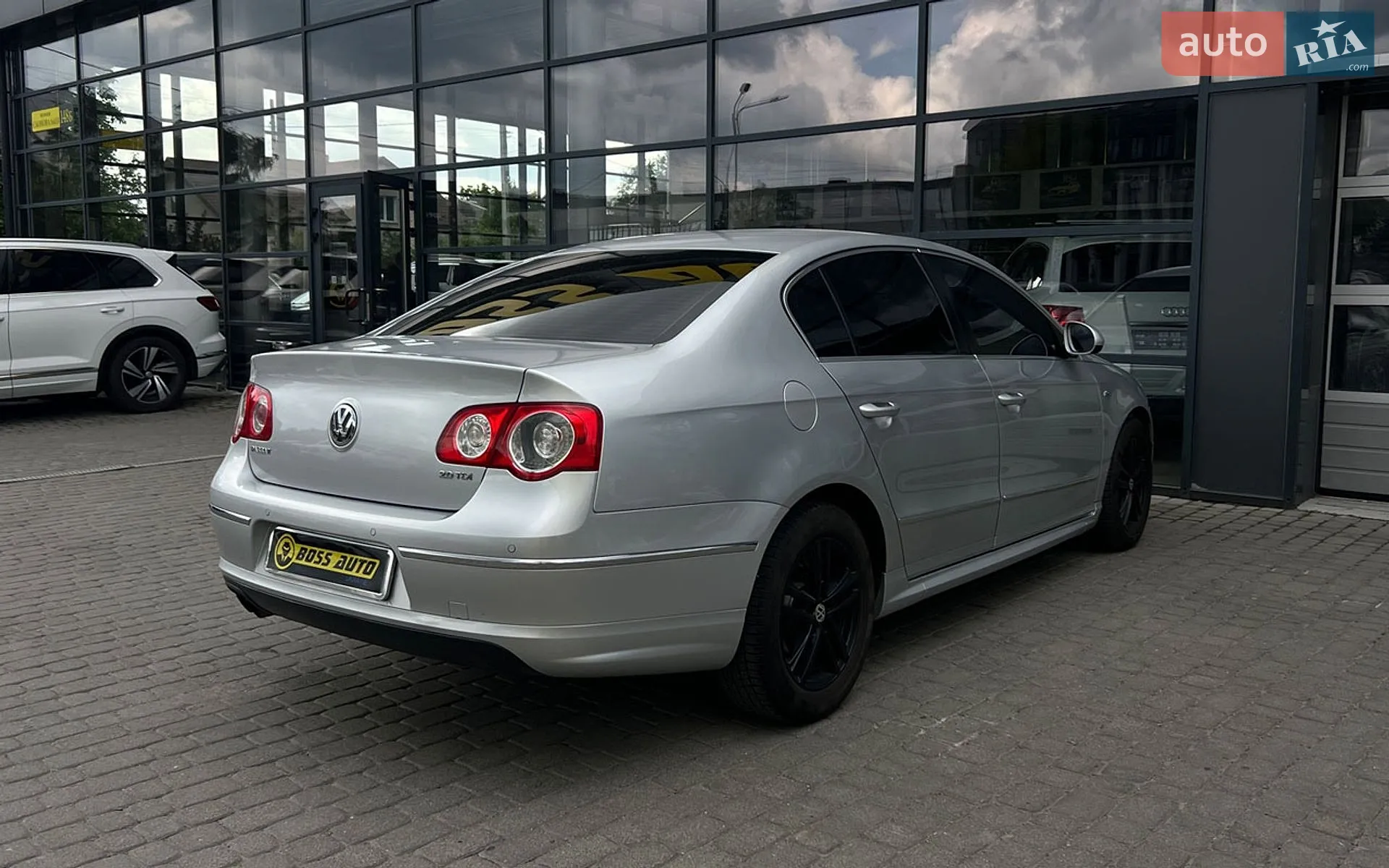 2010 Volkswagen Passat - мініатюра 7
