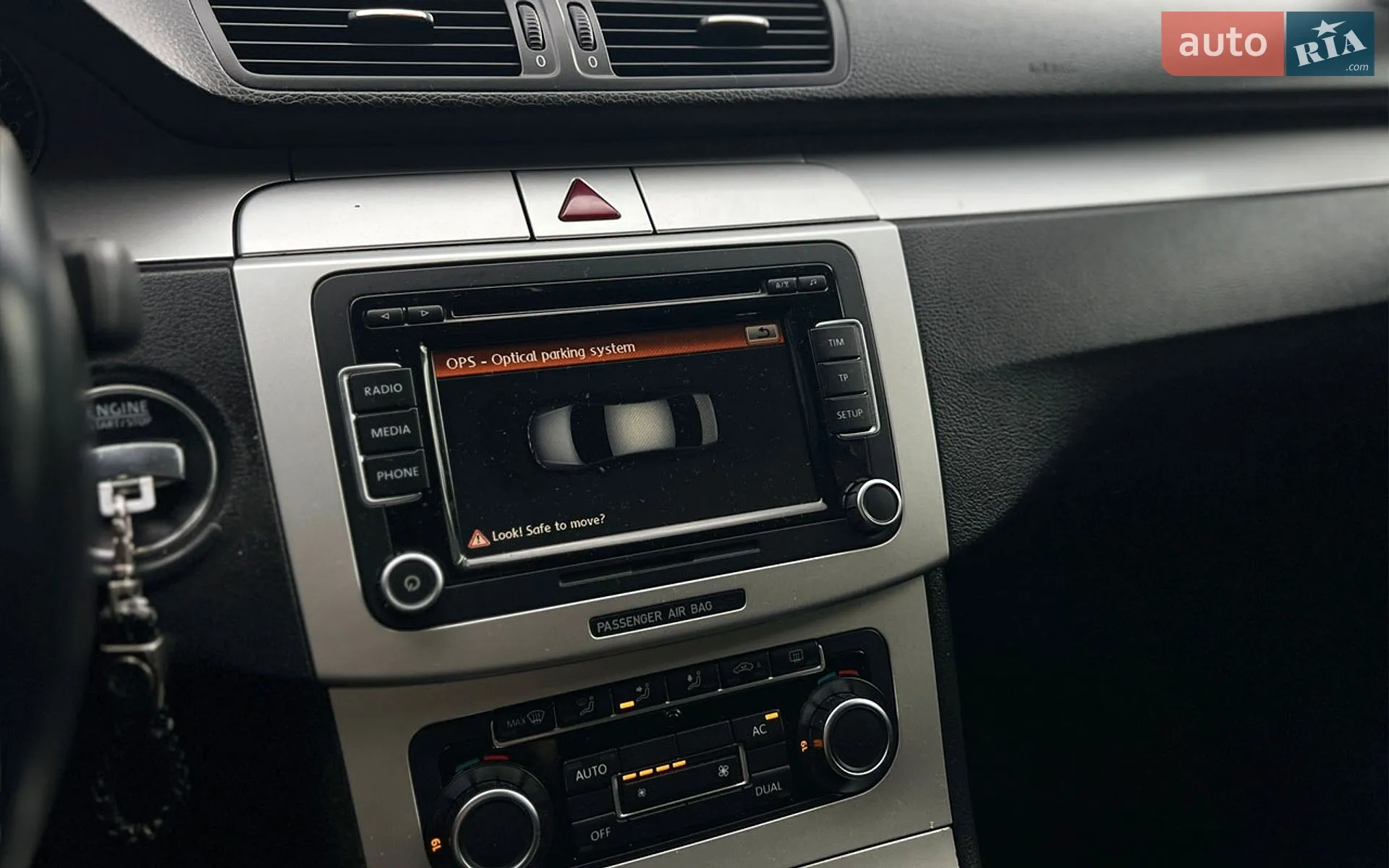 2010 Volkswagen Passat - мініатюра 16