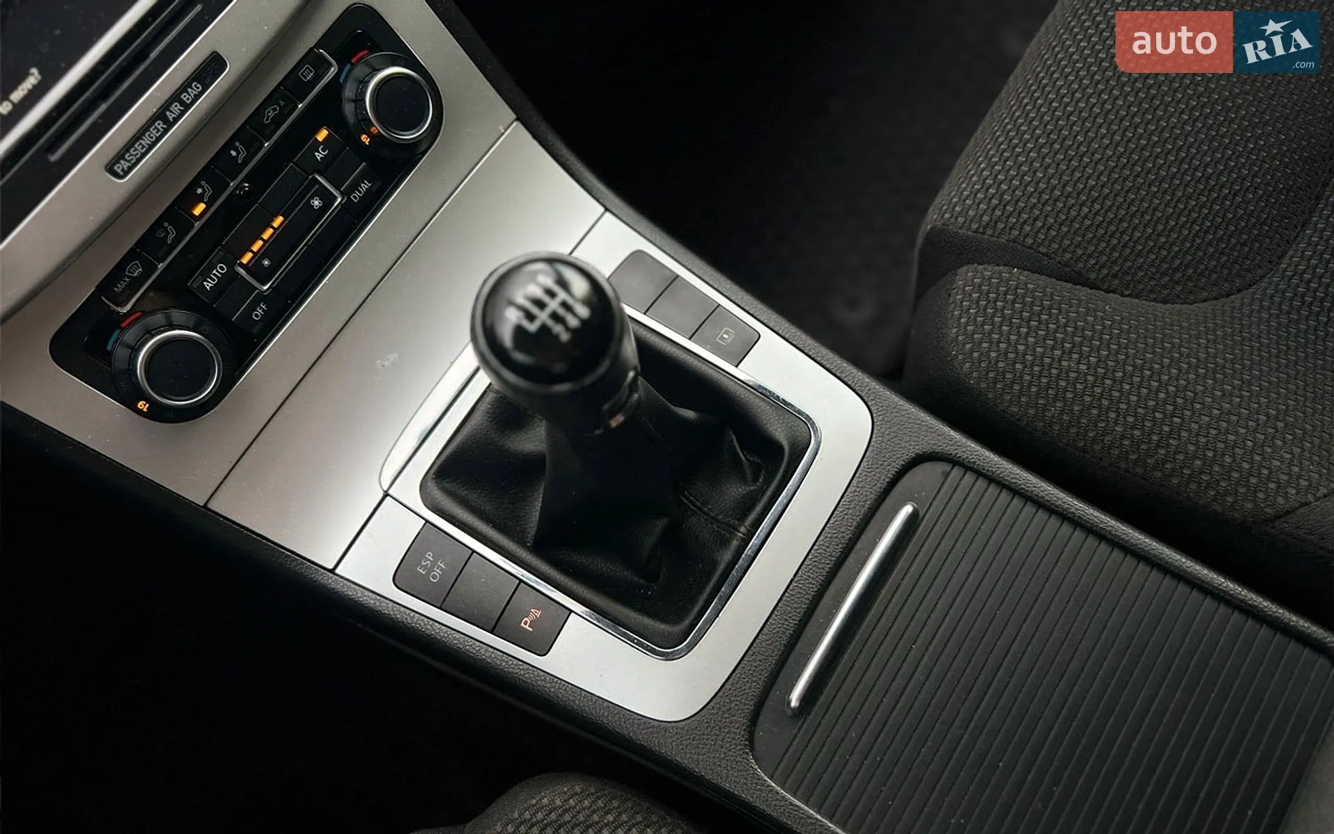 2010 Volkswagen Passat - мініатюра 18