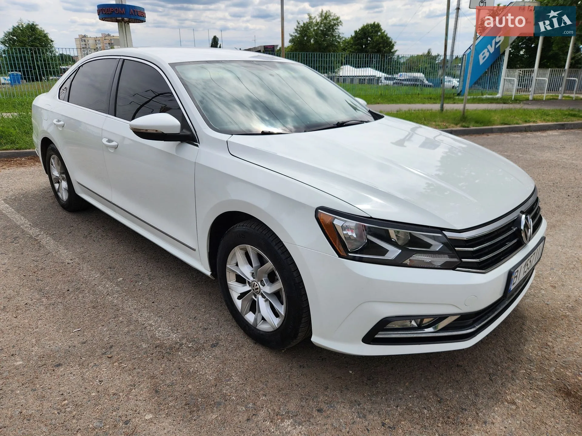 2015 Volkswagen Passat - фото 1