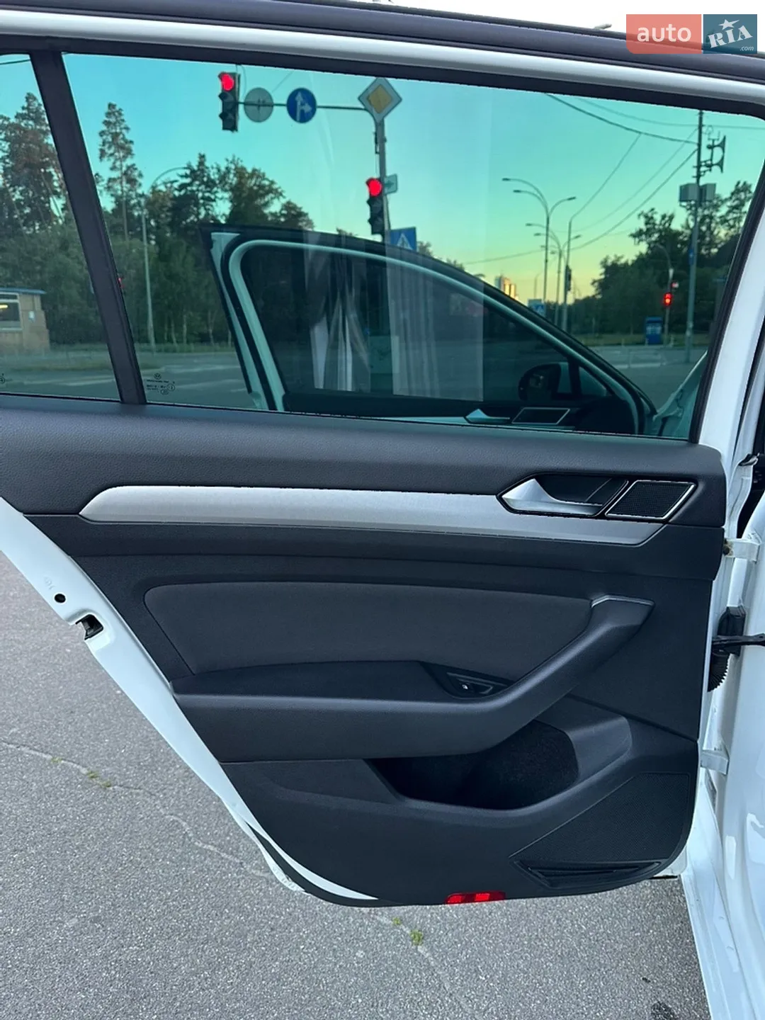 2017 Volkswagen Passat - мініатюра 19