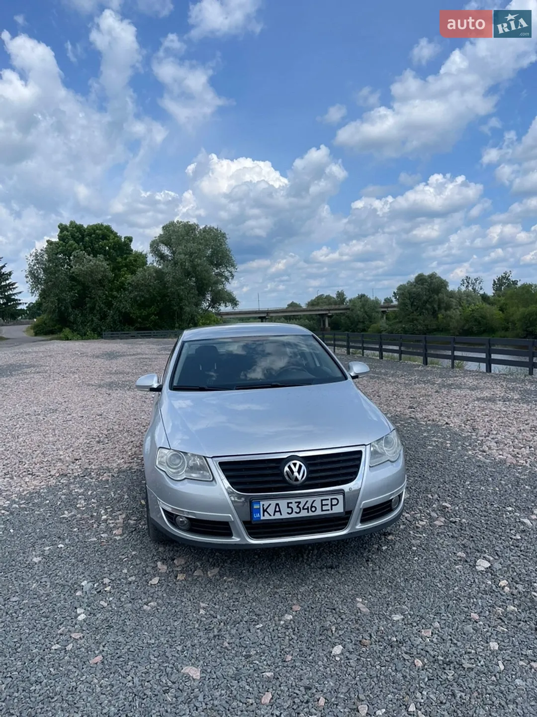2010 Volkswagen Passat - мініатюра 2