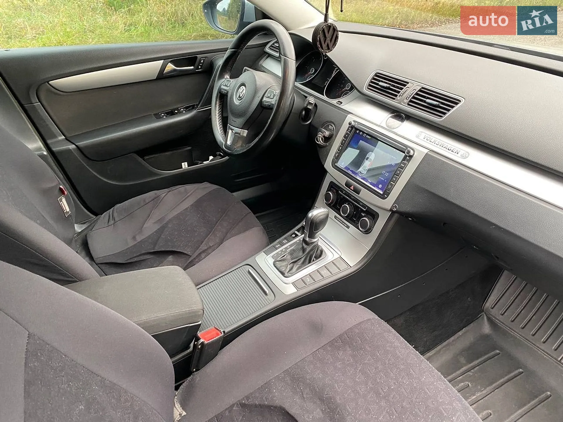 2013 Volkswagen Passat - мініатюра 2